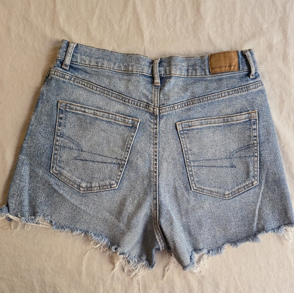 American Eagle Stretch Ultra High Waist 90s Denim Cutoff Shorts - Picture 9 of 10